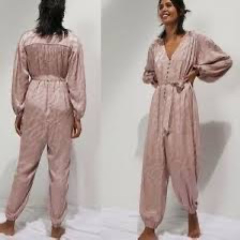 Anthropologie Blush Pink Satin Laurentia Jacquard Button Front Jumpsuit Small
